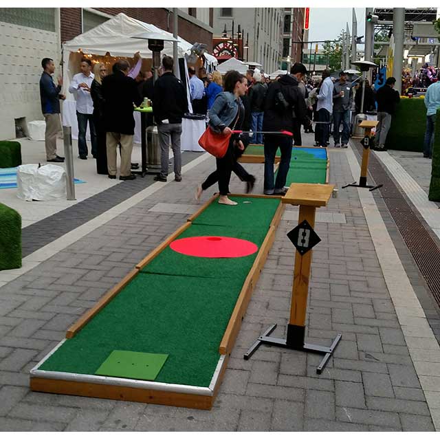 wow mini golf rental image