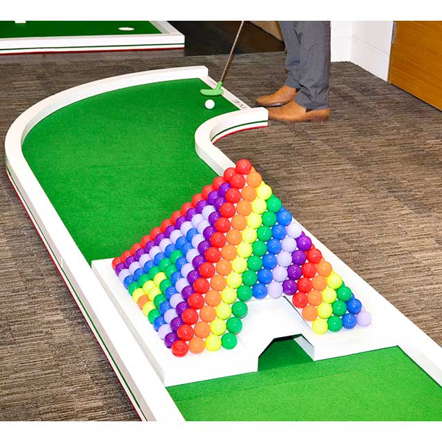 wow mini golf rental image